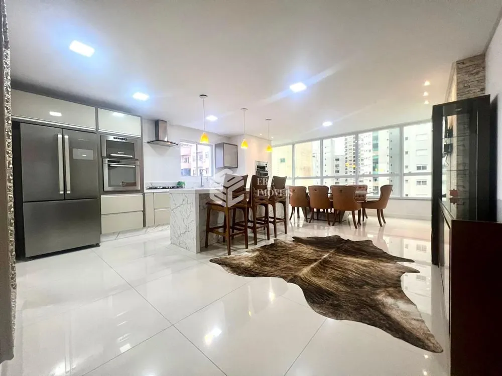 Apartamento, 4 quartos, 151 m² - Foto 2
