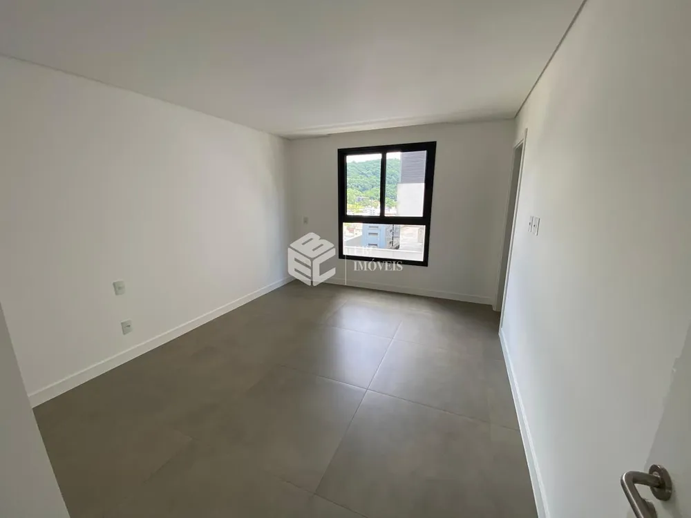 Apartamento, 3 quartos, 110 m² - Foto 2