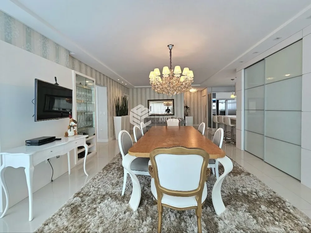 Apartamento, 3 quartos, 155 m² - Foto 1
