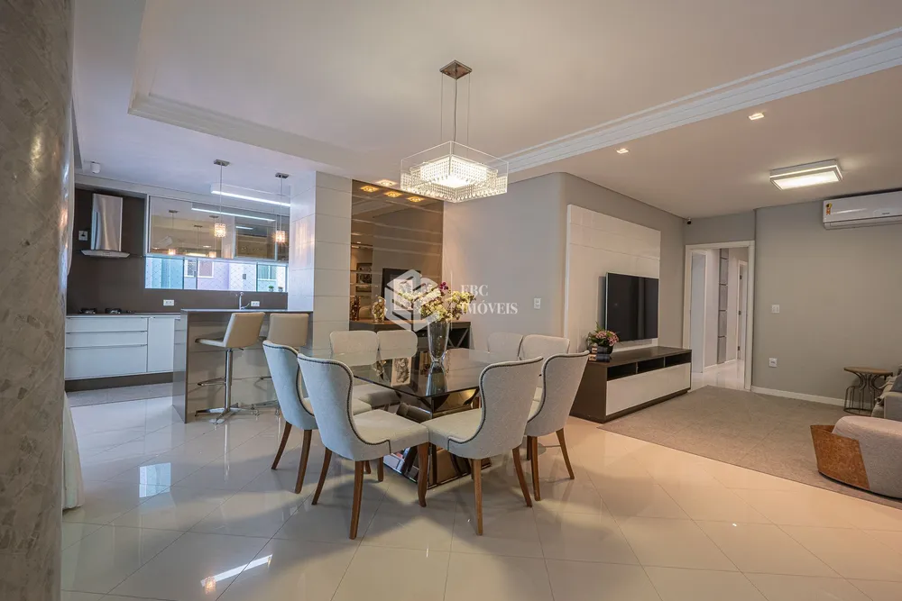 Apartamento, 4 quartos, 195 m² - Foto 2