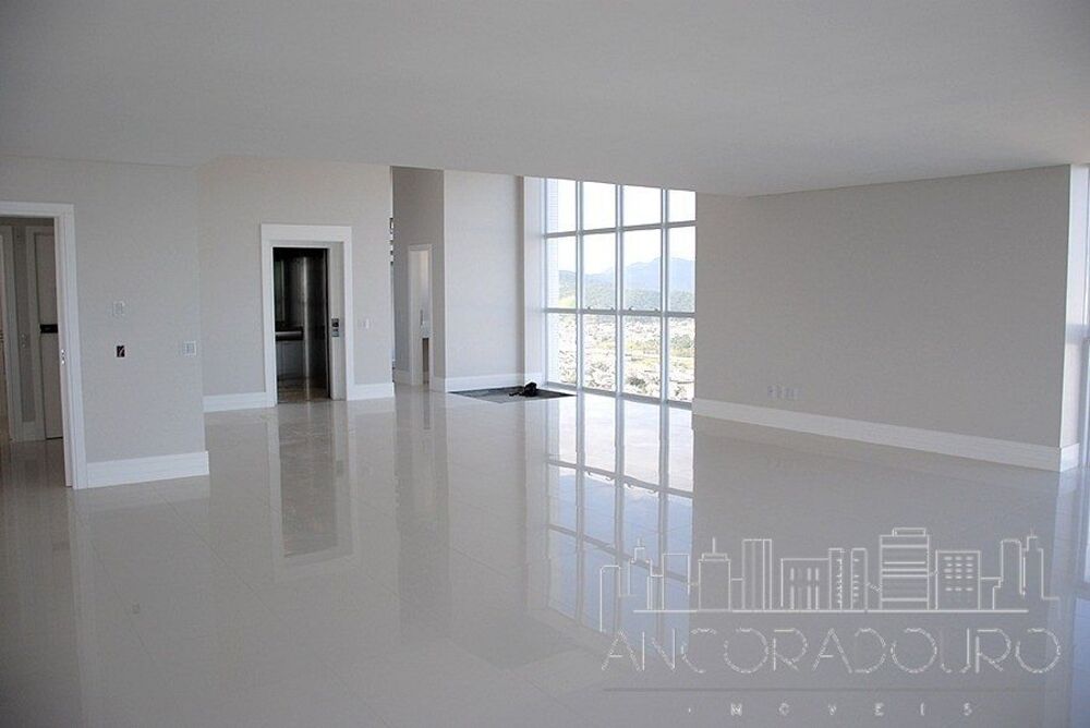 Cobertura à venda com 7 quartos, 490m² - Foto 1