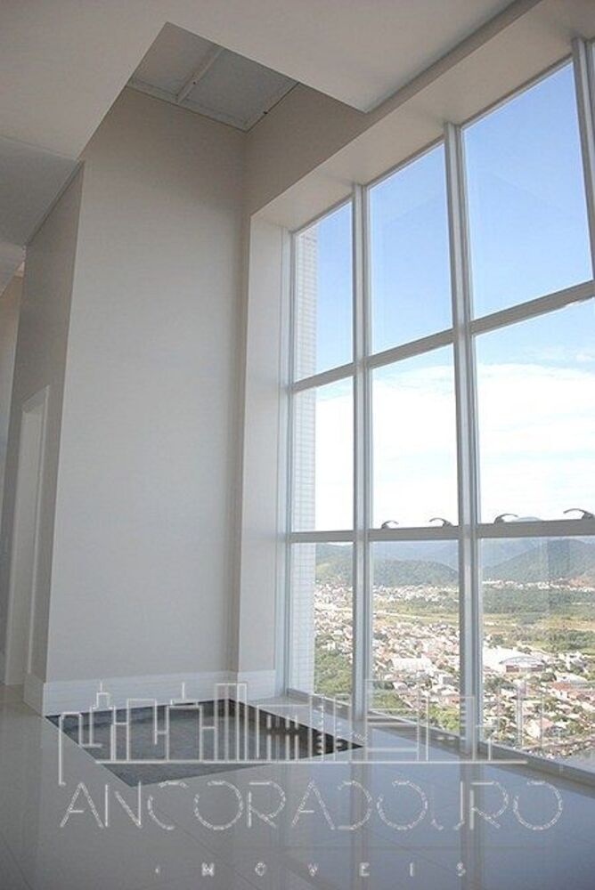 Cobertura à venda com 7 quartos, 490m² - Foto 2