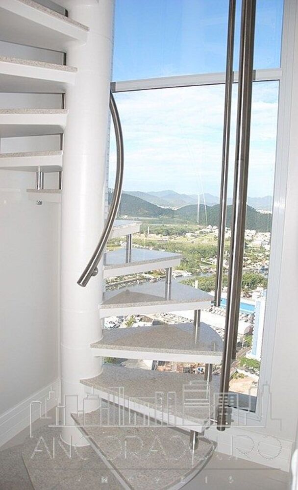 Cobertura à venda com 7 quartos, 490m² - Foto 3