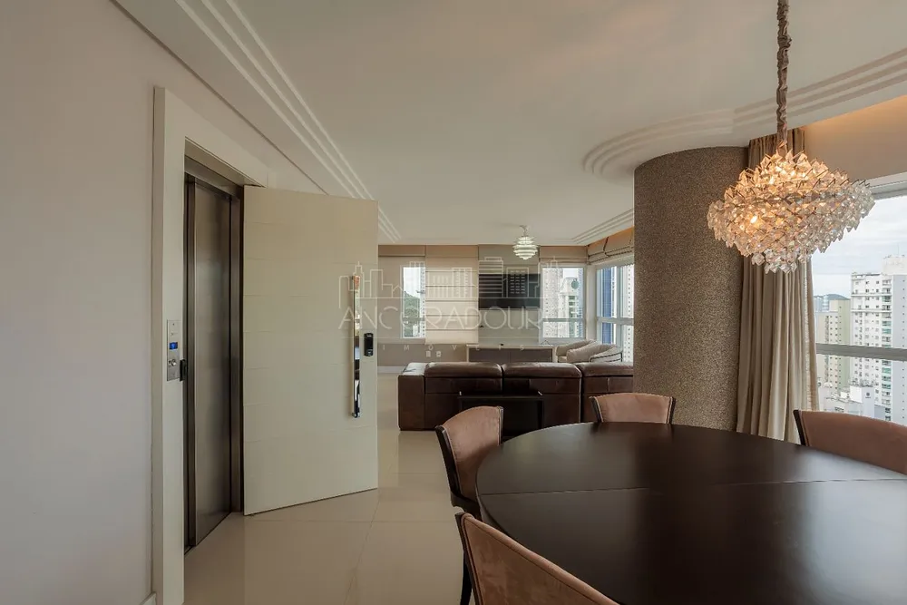Apartamento, 3 quartos, 177 m² - Foto 2