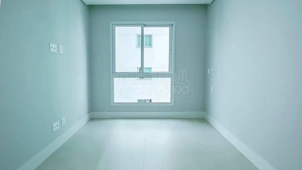 Apartamento, 4 quartos, 270 m² - Foto 1
