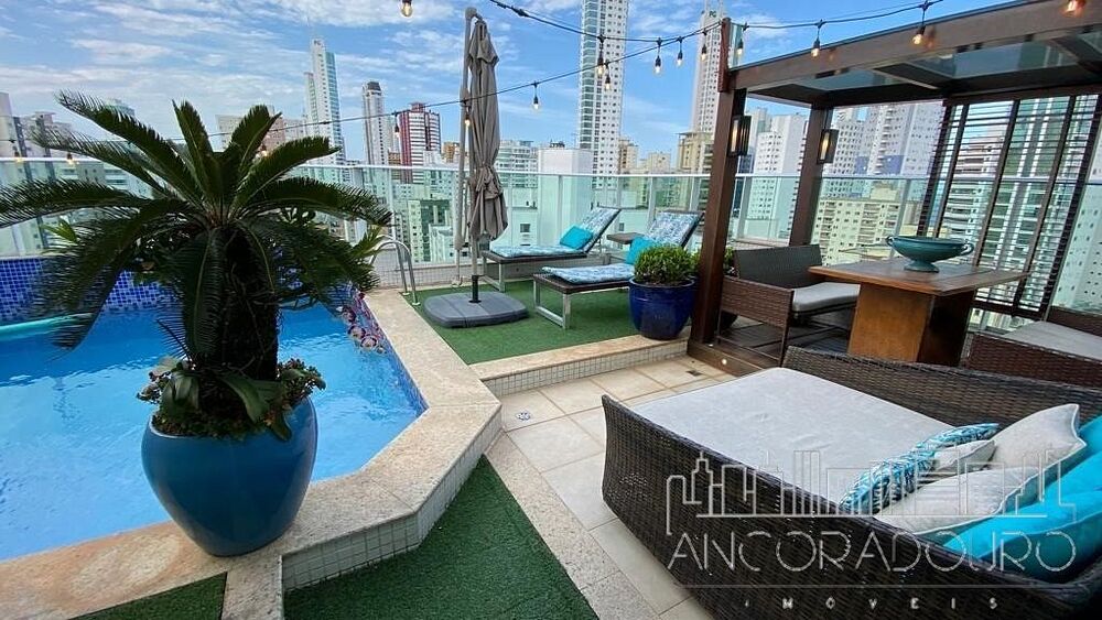 Cobertura à venda com 4 quartos, 257m² - Foto 1