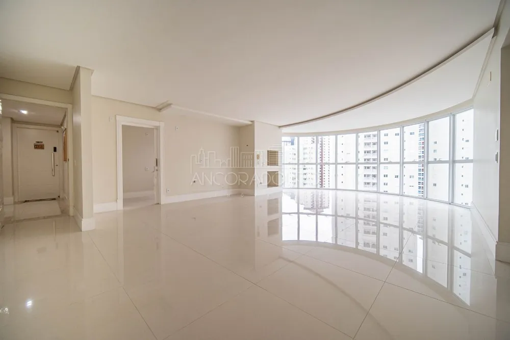 Apartamento, 3 quartos, 128 m² - Foto 3