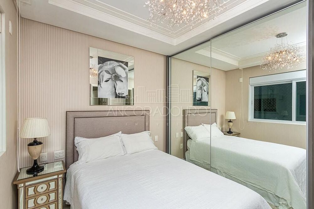 Apartamento, 3 quartos, 185 m² - Foto 2
