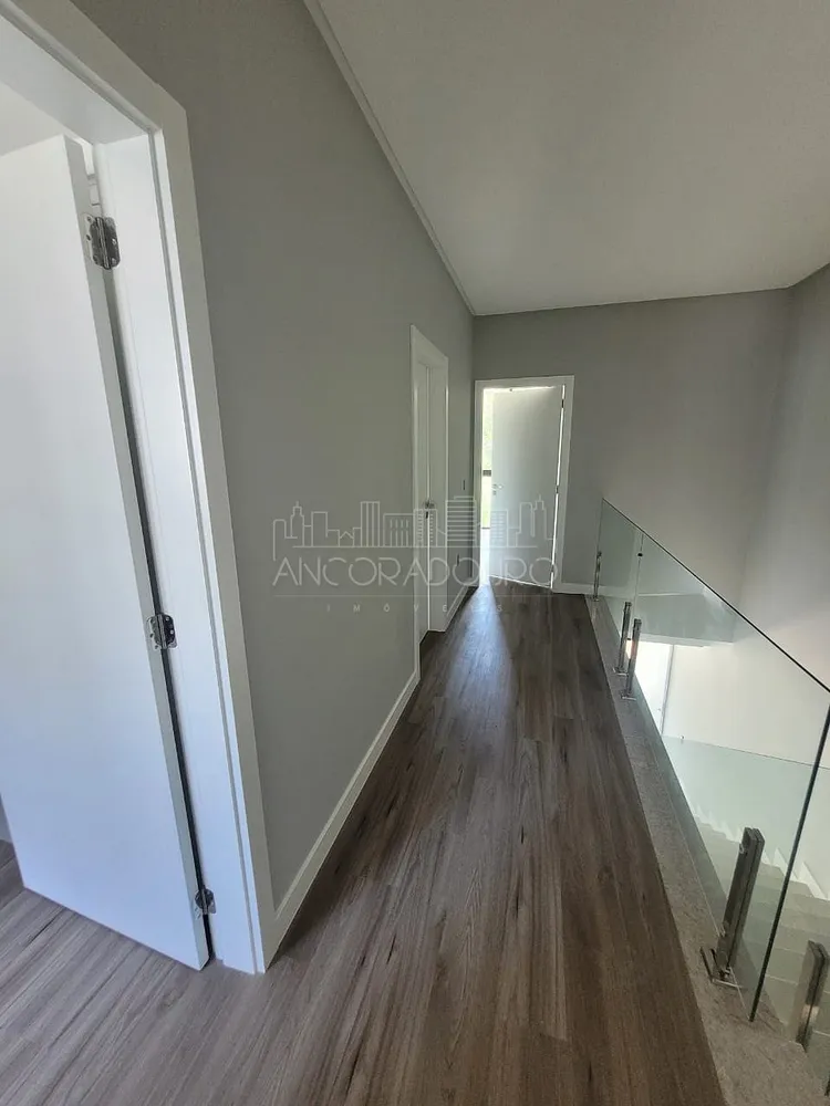 Casa, 4 quartos, 199 m² - Foto 1