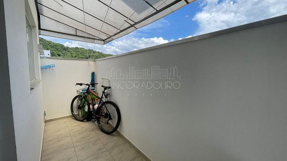 Apartamento à venda com 2 quartos, 76m² - Foto 4
