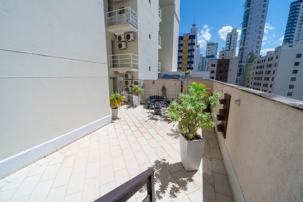 Apartamento, 3 quartos, 280 m² - Foto 2
