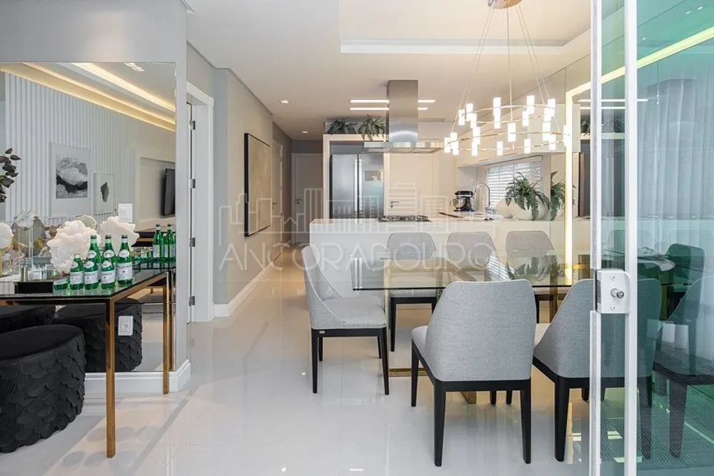 Apartamento, 3 quartos, 132 m² - Foto 1