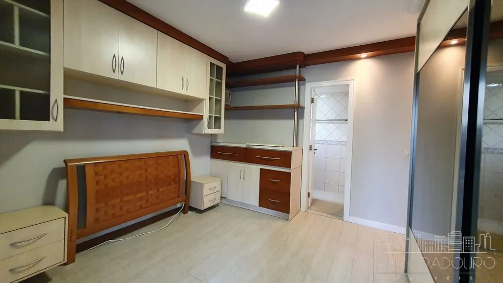 Apartamento, 4 quartos, 140 m² - Foto 6