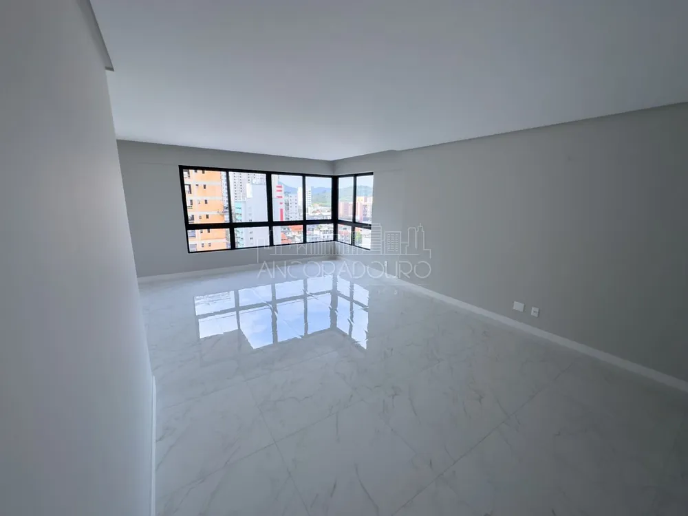 Apartamento, 3 quartos, 138 m² - Foto 2