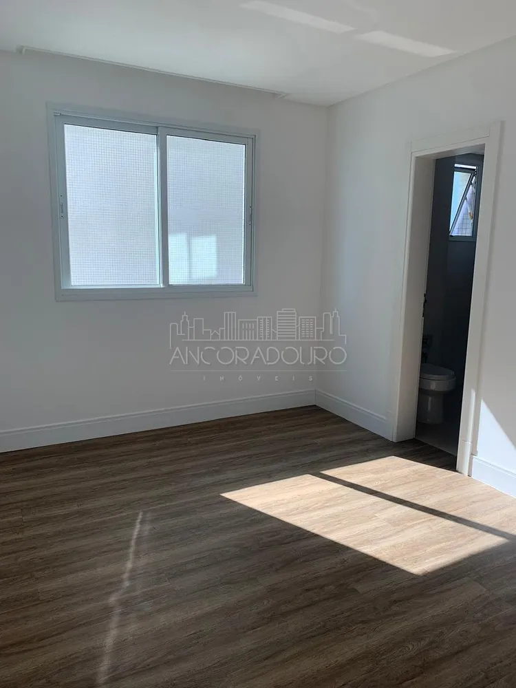 Apartamento, 3 quartos, 182 m² - Foto 2