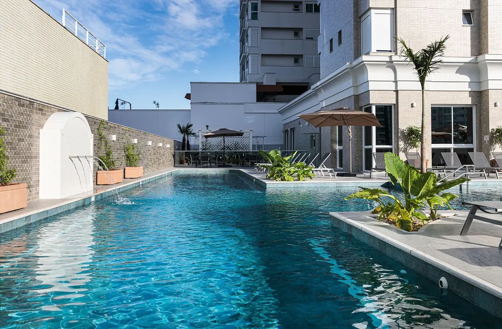 Cobertura, 3 quartos, 240 m² - Foto 2