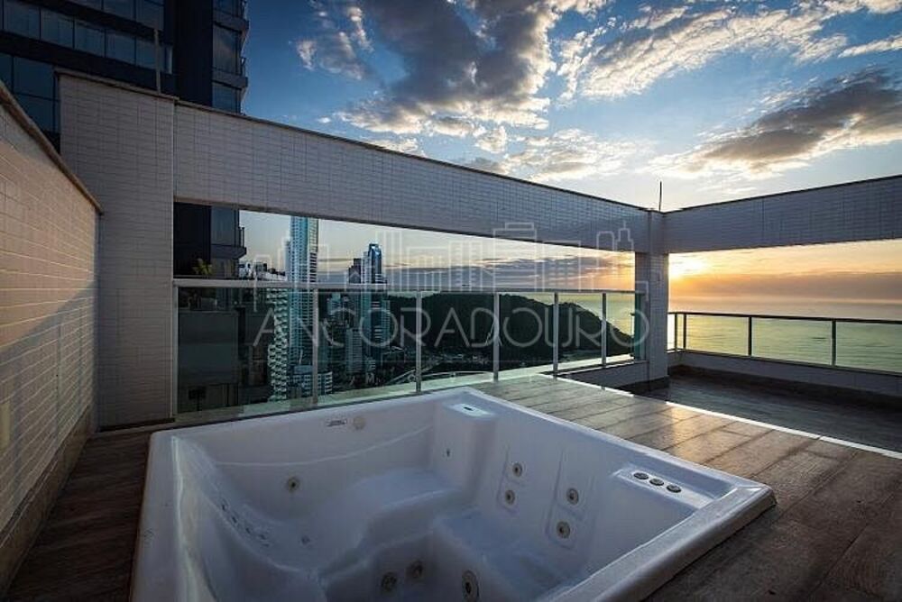 Cobertura à venda com 3 quartos, 200m² - Foto 17