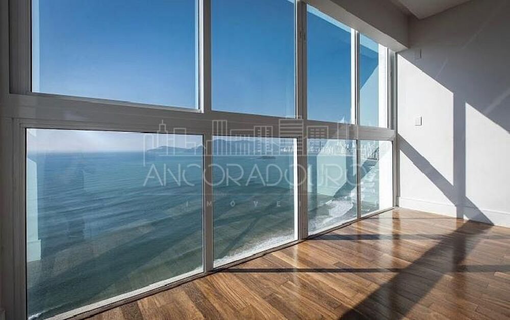 Cobertura à venda com 3 quartos, 200m² - Foto 14