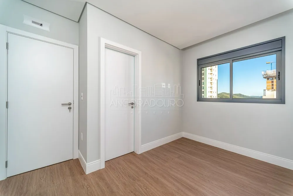 Apartamento, 3 quartos, 120 m² - Foto 2