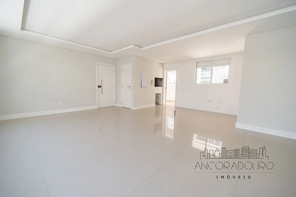 Apartamento, 3 quartos, 251 m² - Foto 4