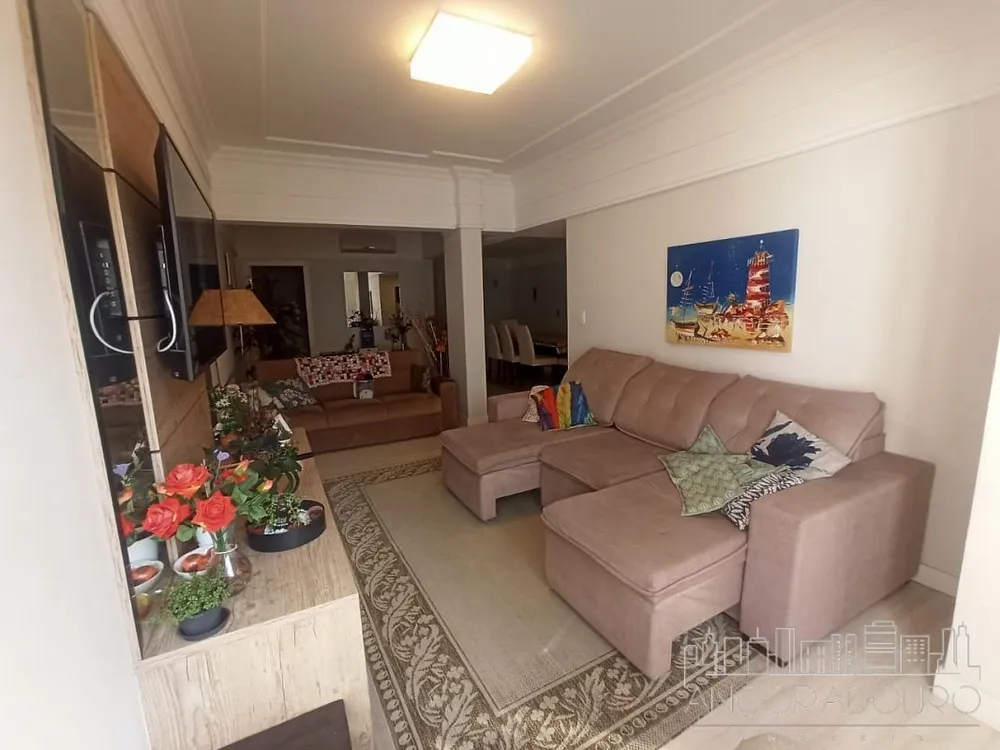 Apartamento, 3 quartos, 130 m² - Foto 4