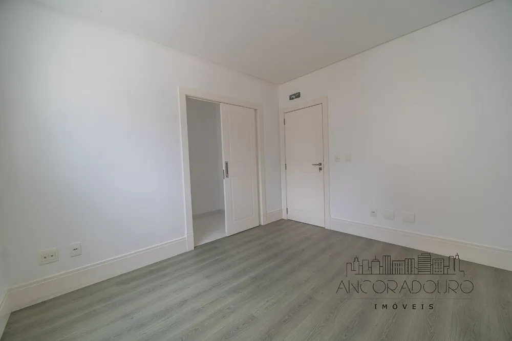 Apartamento, 3 quartos, 162 m² - Foto 2