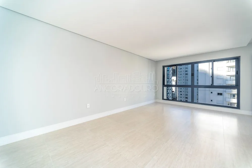 Apartamento, 3 quartos, 120 m² - Foto 1
