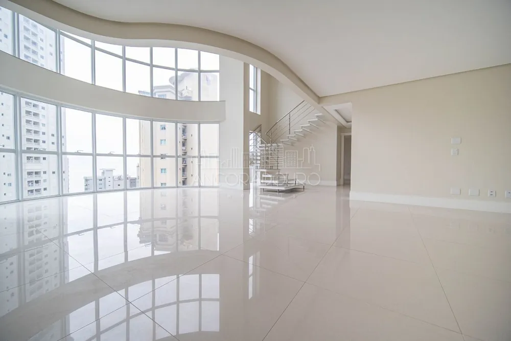 Apartamento, 4 quartos, 239 m² - Foto 2
