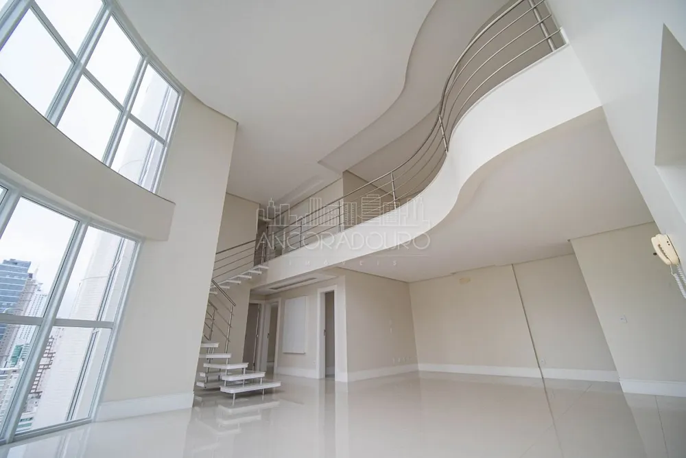 Apartamento, 4 quartos, 239 m² - Foto 1