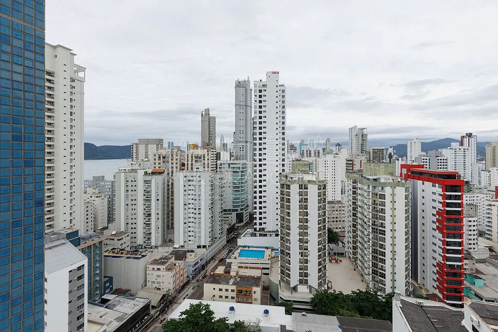Apartamento, 3 quartos, 252 m² - Foto 12