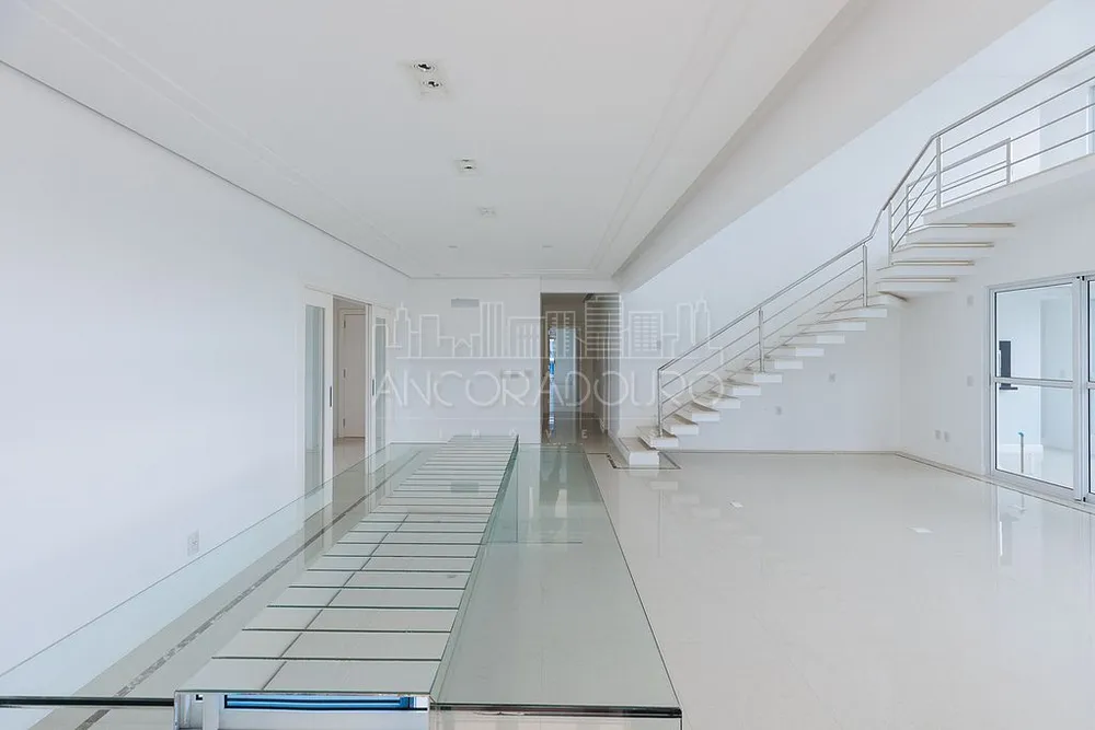 Apartamento, 3 quartos, 252 m² - Foto 1