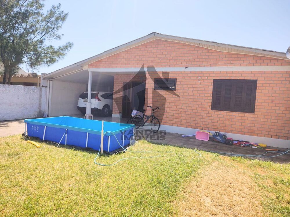 Casa à venda com 4 quartos, 300m² - Foto 1