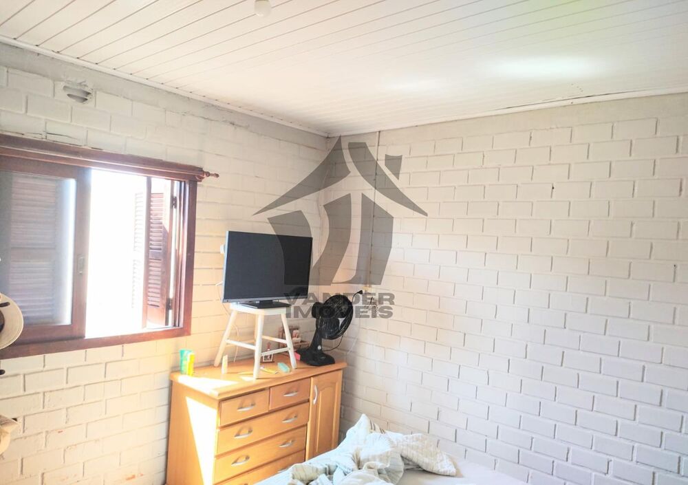 Casa à venda com 4 quartos, 300m² - Foto 3