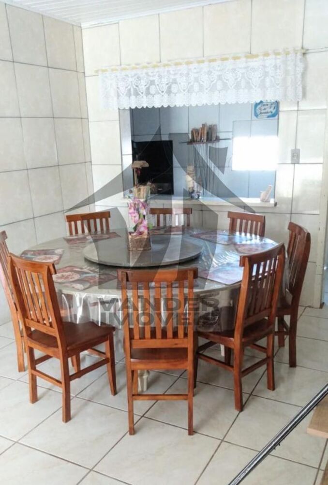 Casa à venda com 3 quartos, 300m² - Foto 4