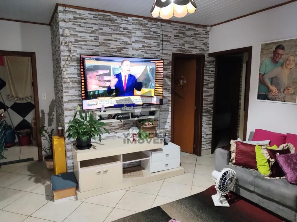 Casa à venda com 3 quartos, 225m² - Foto 2