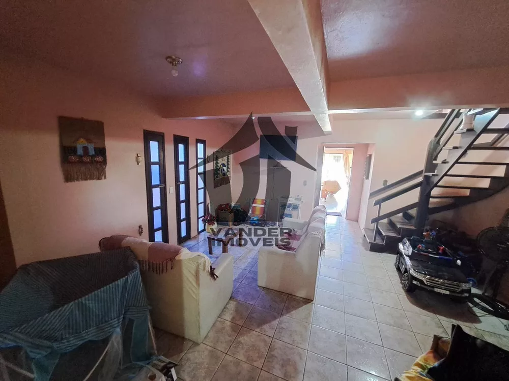 Casa à venda com 5 quartos, 150m² - Foto 4