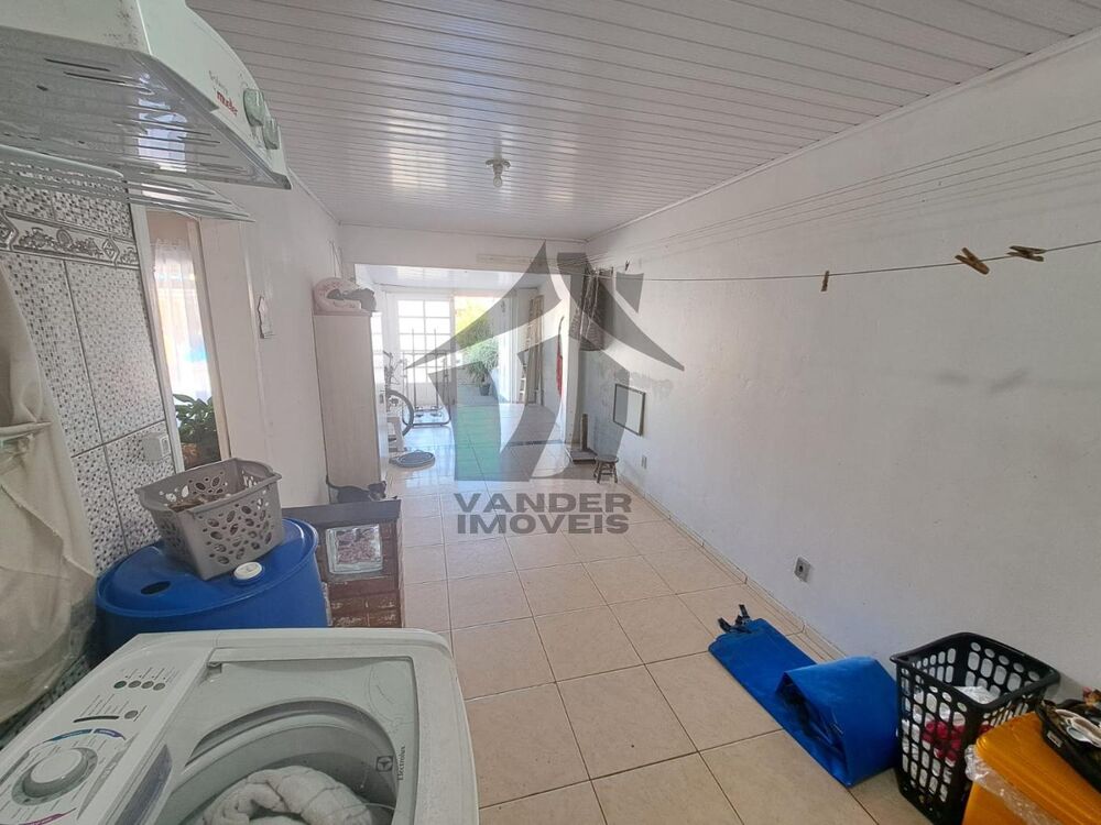 Casa à venda com 4 quartos, 300m² - Foto 5