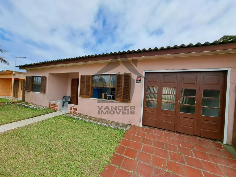 Casa à venda com 3 quartos, 300m² - Foto 1