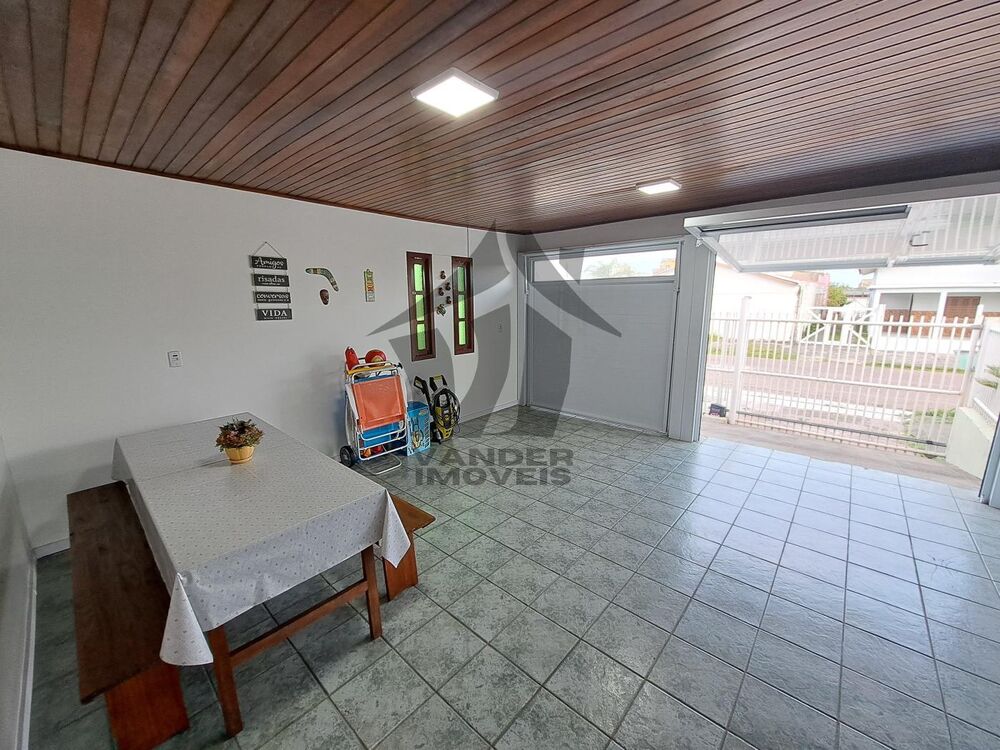 Casa à venda com 3 quartos, 290m² - Foto 3