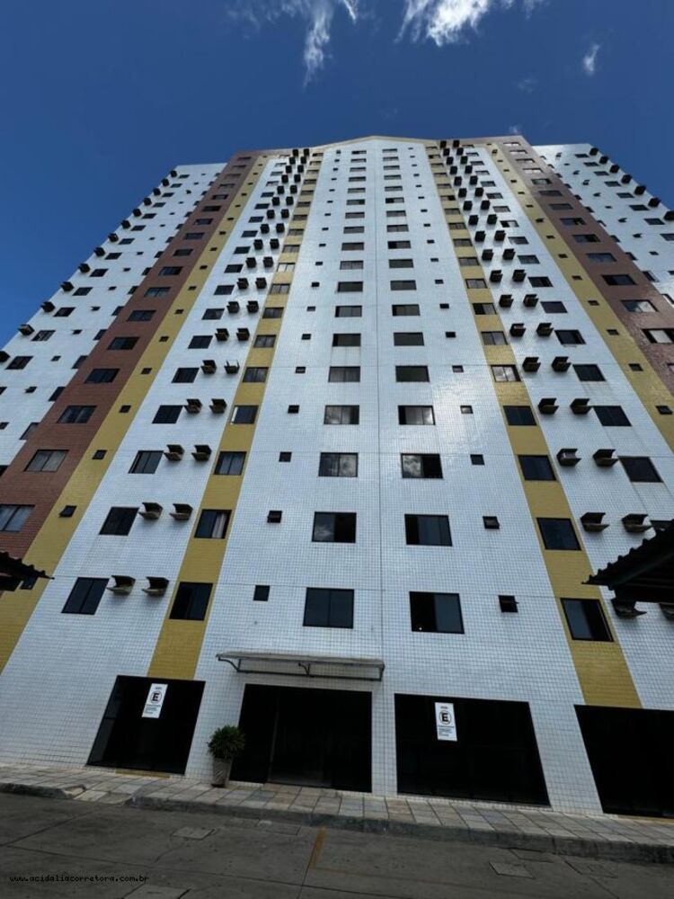 Apartamento para alugar com 2 quartos, 65m² - Foto 1