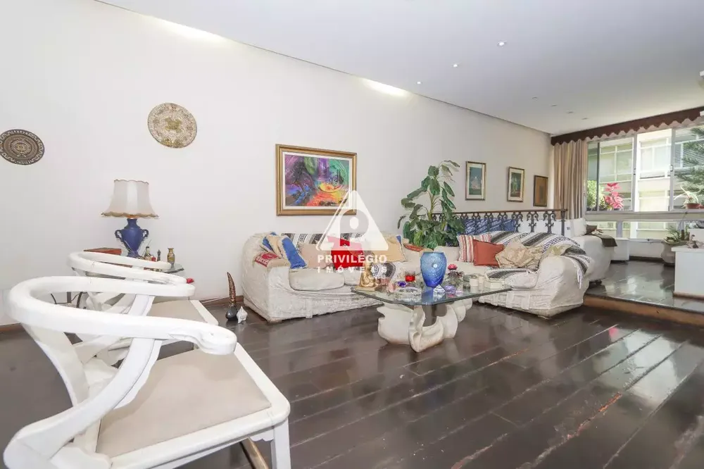 Apartamento, 3 quartos, 180 m² - Foto 1