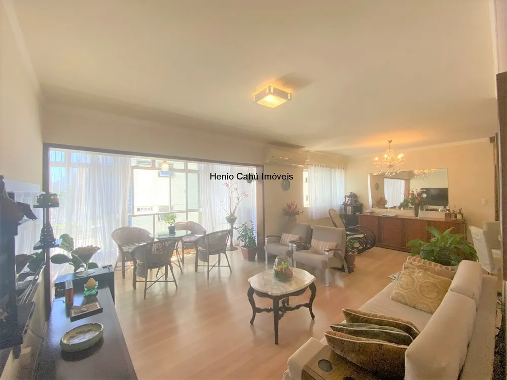 Apartamento, 3 quartos, 140 m² - Foto 1