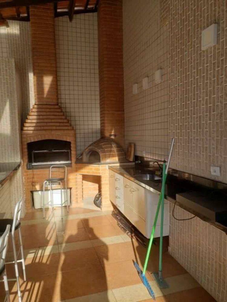 Apartamento à venda com 3 quartos, 145m² - Foto 4