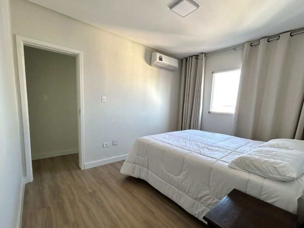 Cobertura, 3 quartos, 218 m² - Foto 6