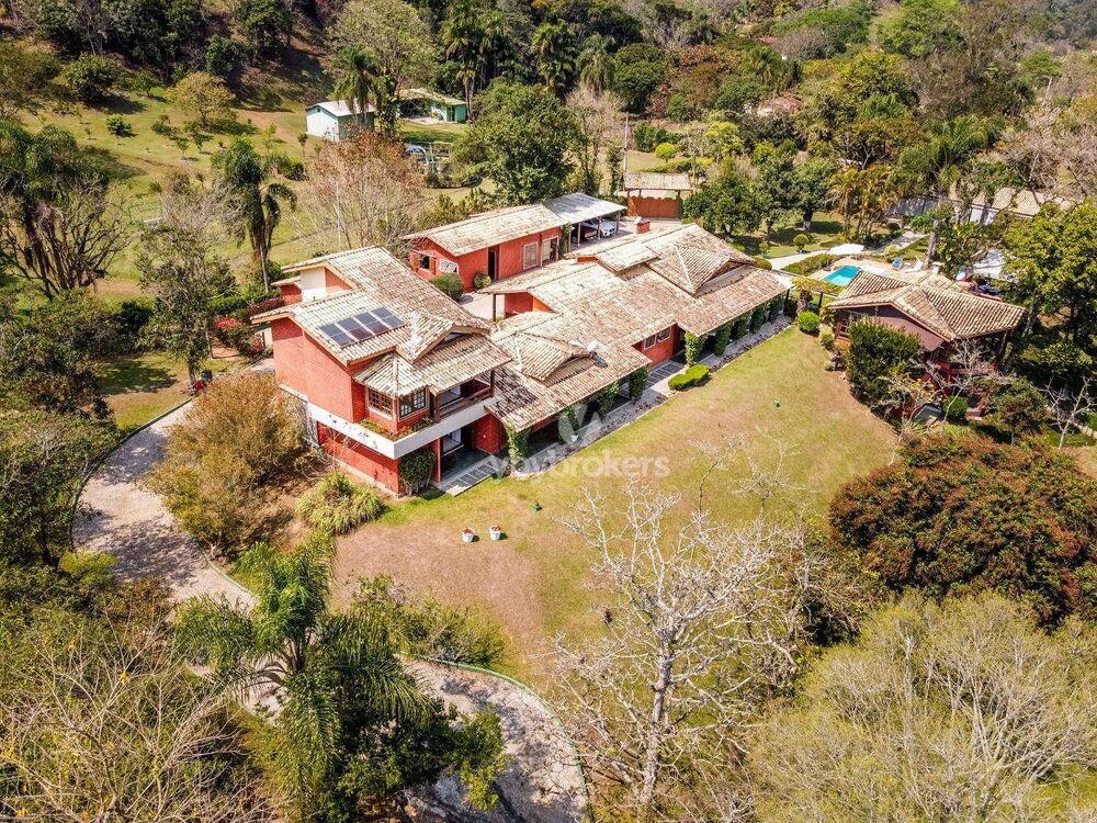Chácara à venda com 9 quartos, 1200m² - Foto 2