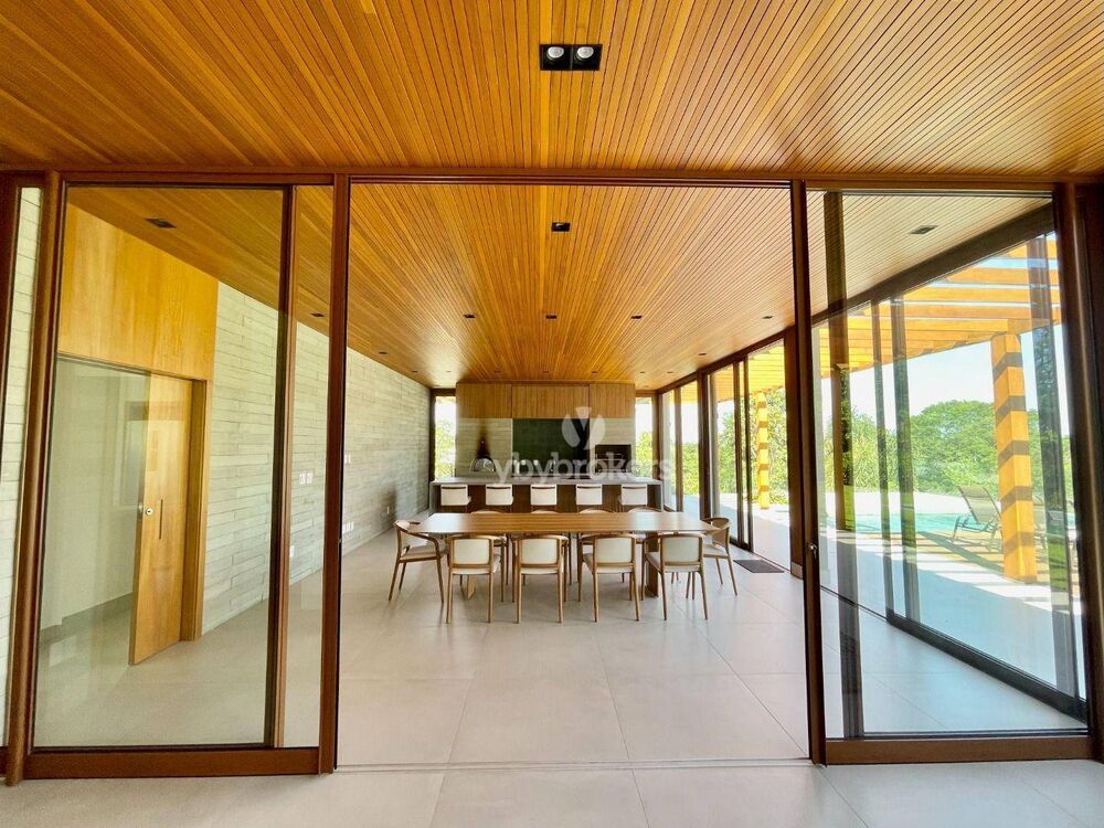 Casa de Condomínio à venda com 5 quartos, 675m² - Foto 2