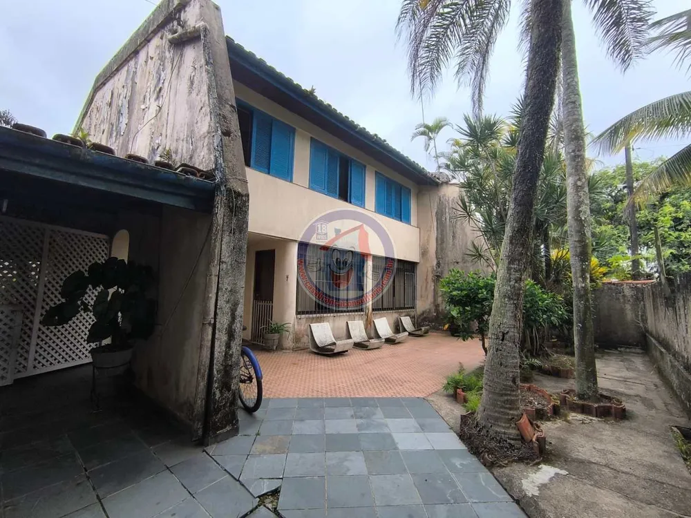 Casa, 3 quartos, 250 m² - Foto 1
