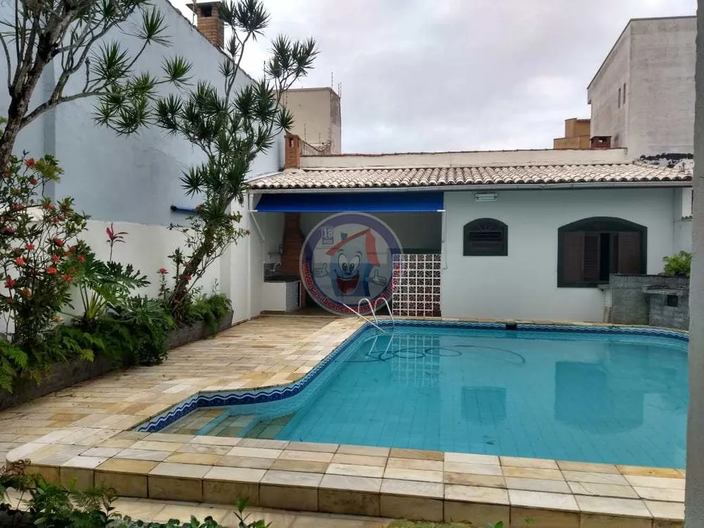 Casa, 3 quartos, 260 m² - Foto 1