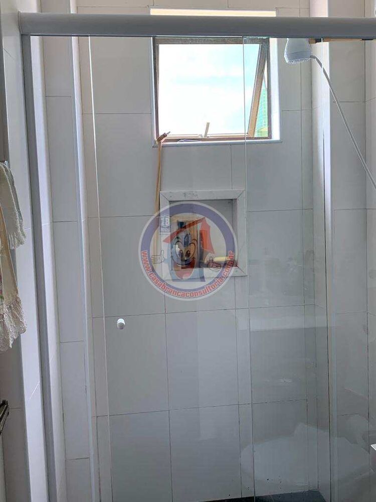 Apartamento à venda com 2 quartos, 110m² - Foto 4