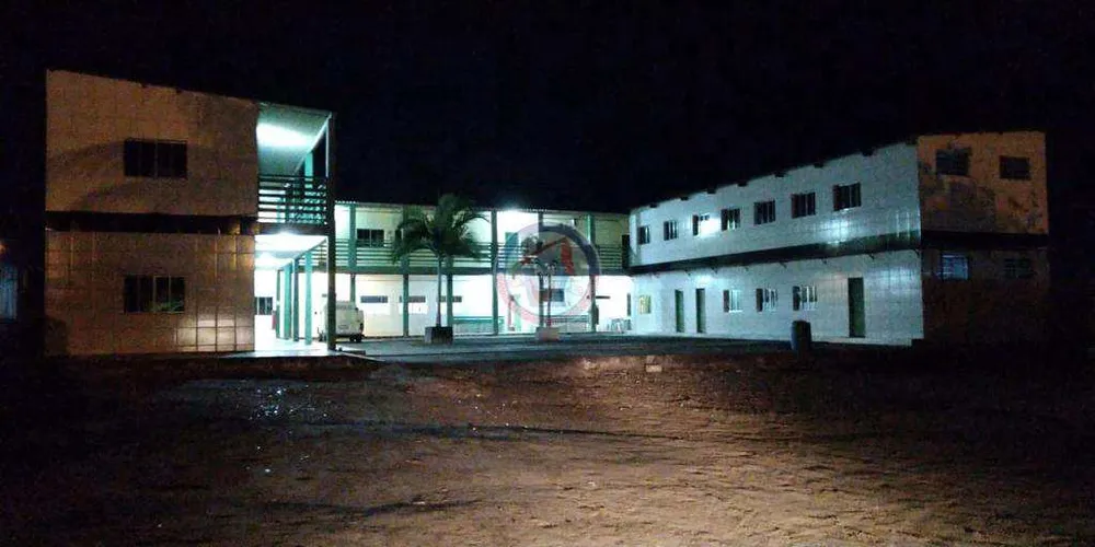 Chácara, 9 quartos, 2500 m² - Foto 1